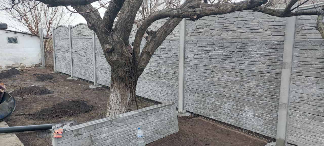 Забор из бетона: с. Сергеевка