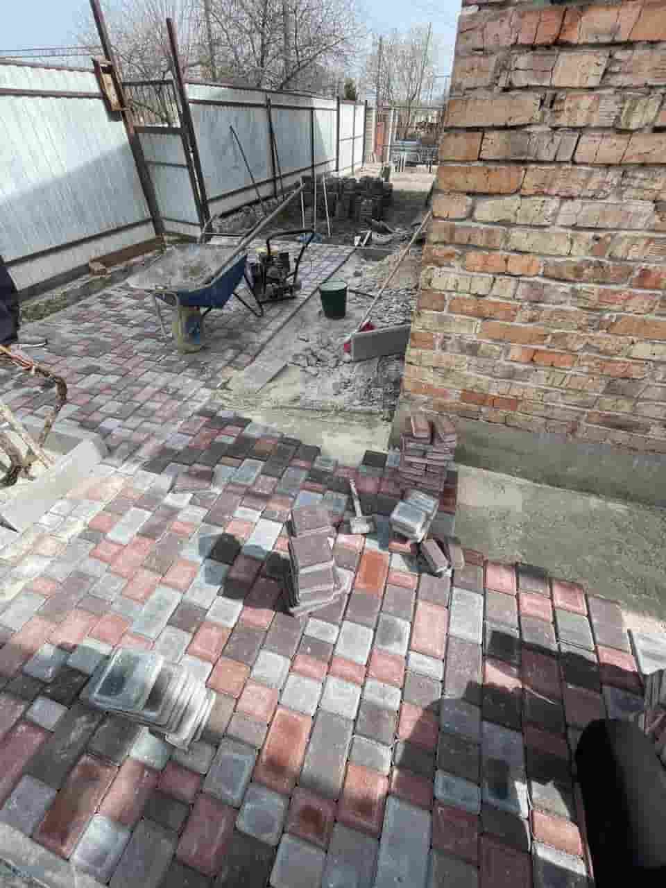 Бордюр тротуарный. Паребрик. 
