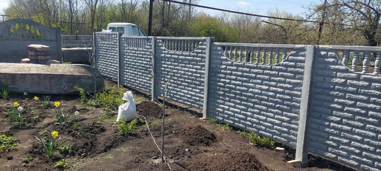 Установка бетонного еврозабора под ключ в с. Петромихайловка