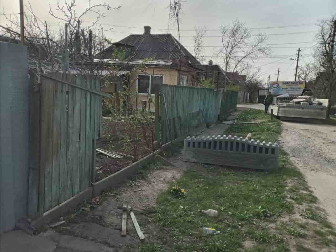 Демонтаж старого забора