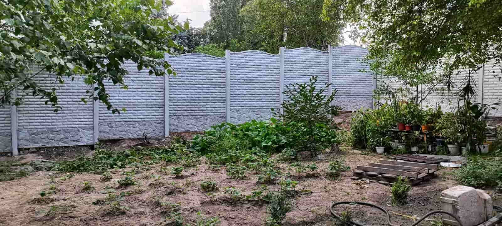 Изготовление забора на пять плит и откатных ворот ул.Академика Амосова 81