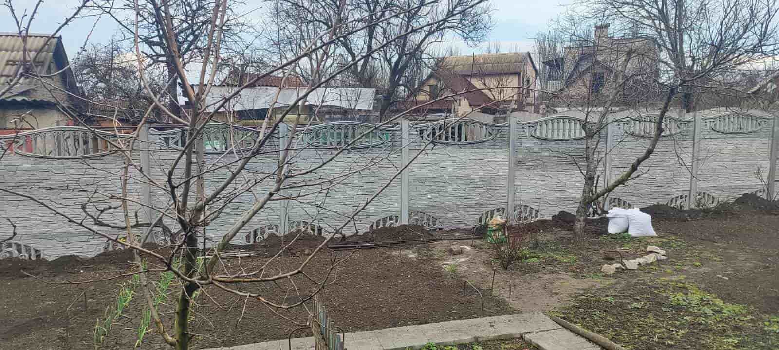 Установка бетонного забора ул.Чонгарская