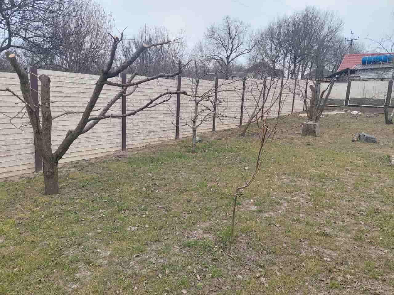 Покраска еврозабора