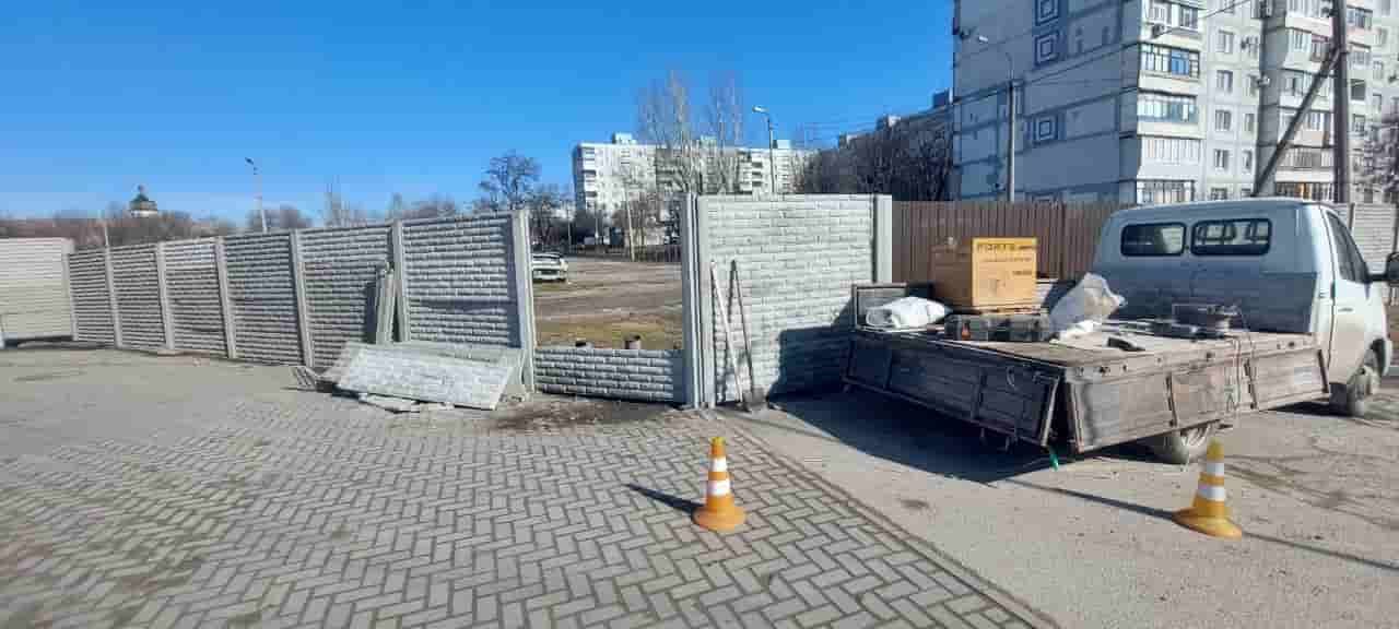 Своевременный ремонт бетонного забора