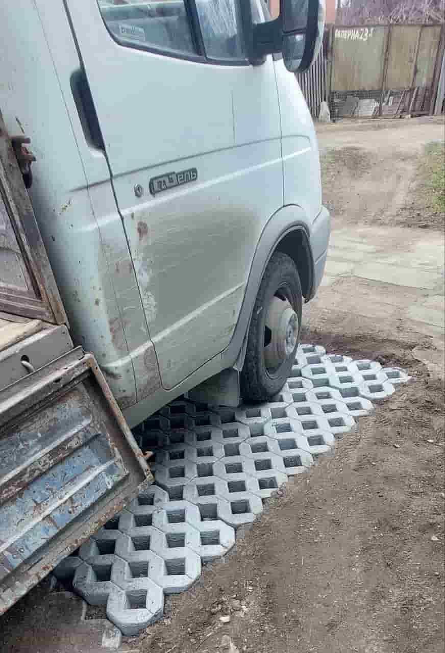 усиленная плитка для газонной травы