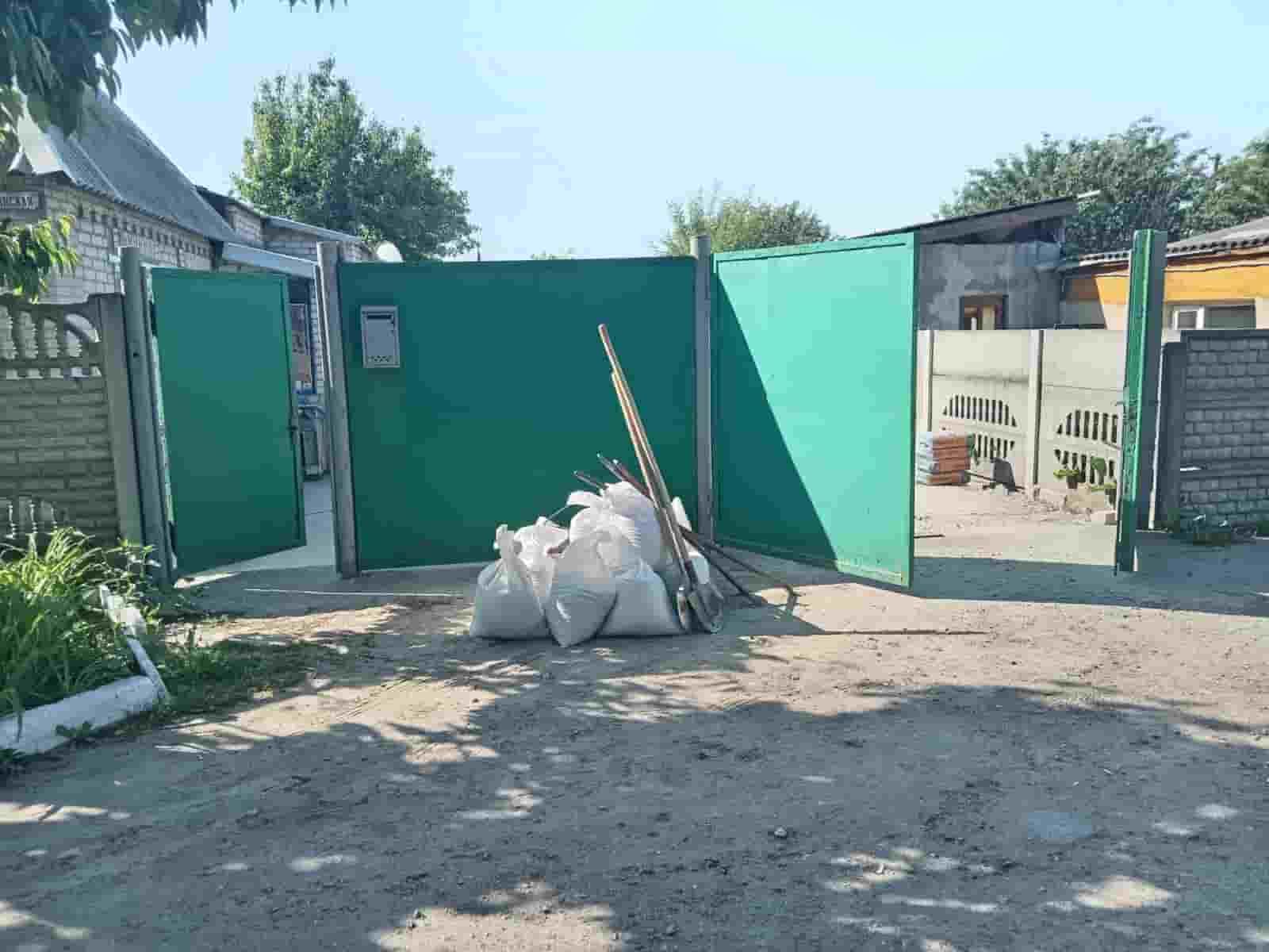 Установка забора из профнастила