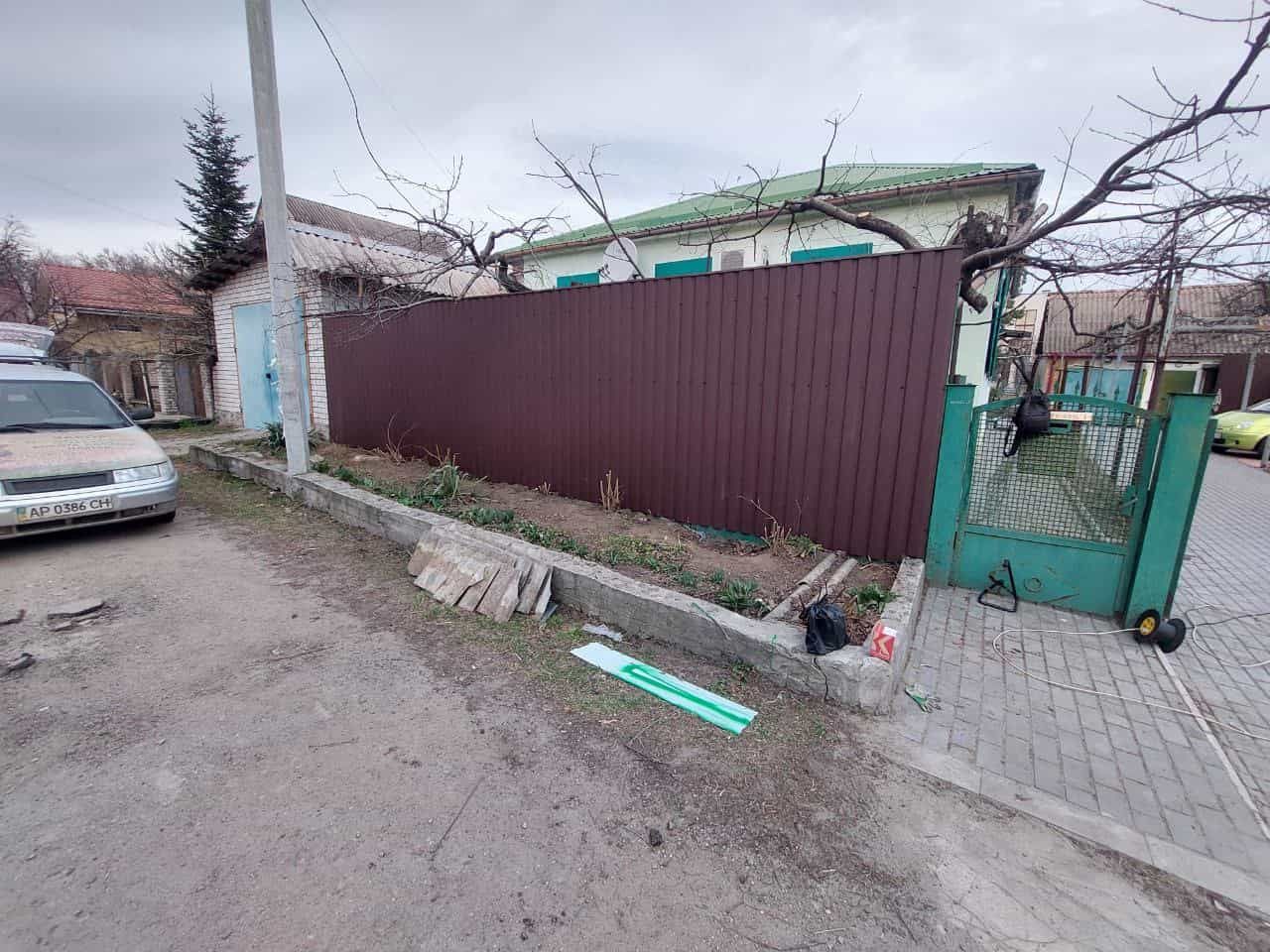 Установка забора из профнастила ул. Гастелло