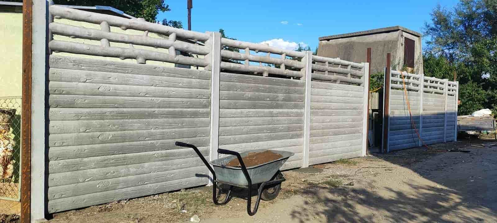 имитация дерева и ажурное проветривание